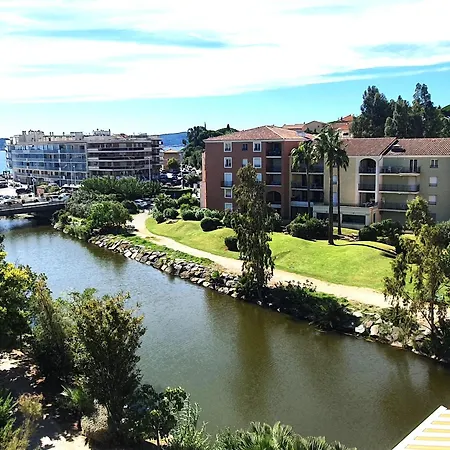 2 Pieces Avec Parking Et Animaux Admis - Fr-1-780-69 Sainte-Maxime