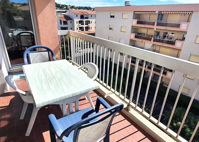 2 Pieces Avec Parking Et Animaux Admis - Fr-1-780-69