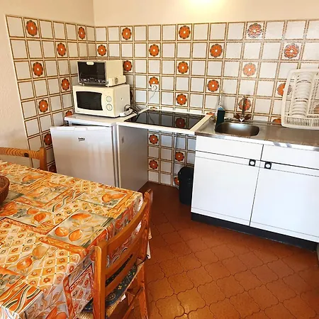2 Pièces Avec Parking Et Wifi, Centre-ville - Fr-1-780-69 *