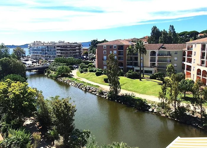 2 Pieces Avec Parking Et Animaux Admis - Fr-1-780-69 Sainte-Maxime